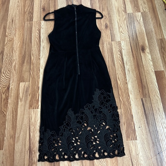 Alice + Olivia Embroidered Lace and Velvet Dress Size 6 - Picture 4 of 16